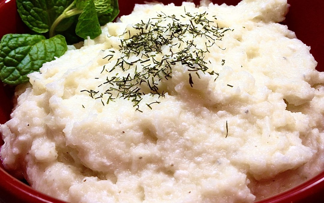 Healthy Low Calorie Cauliflower Mash • Sarah Koszyk