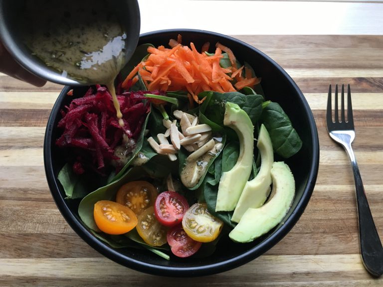 Spinach Spring Salad With Herbs de Provence Dressing